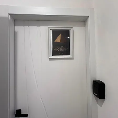 Affittacamere Pyramid Fazio 99 - Micerino 3*